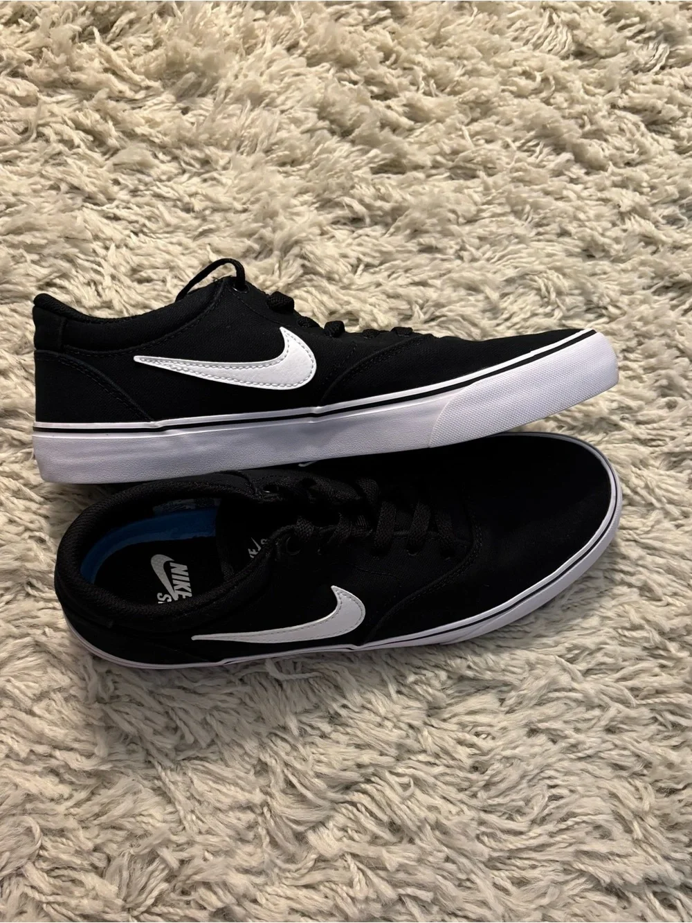 Nike SB Chron 2 Canvas Sneakers Black with White Swoosh Men’s Size 9